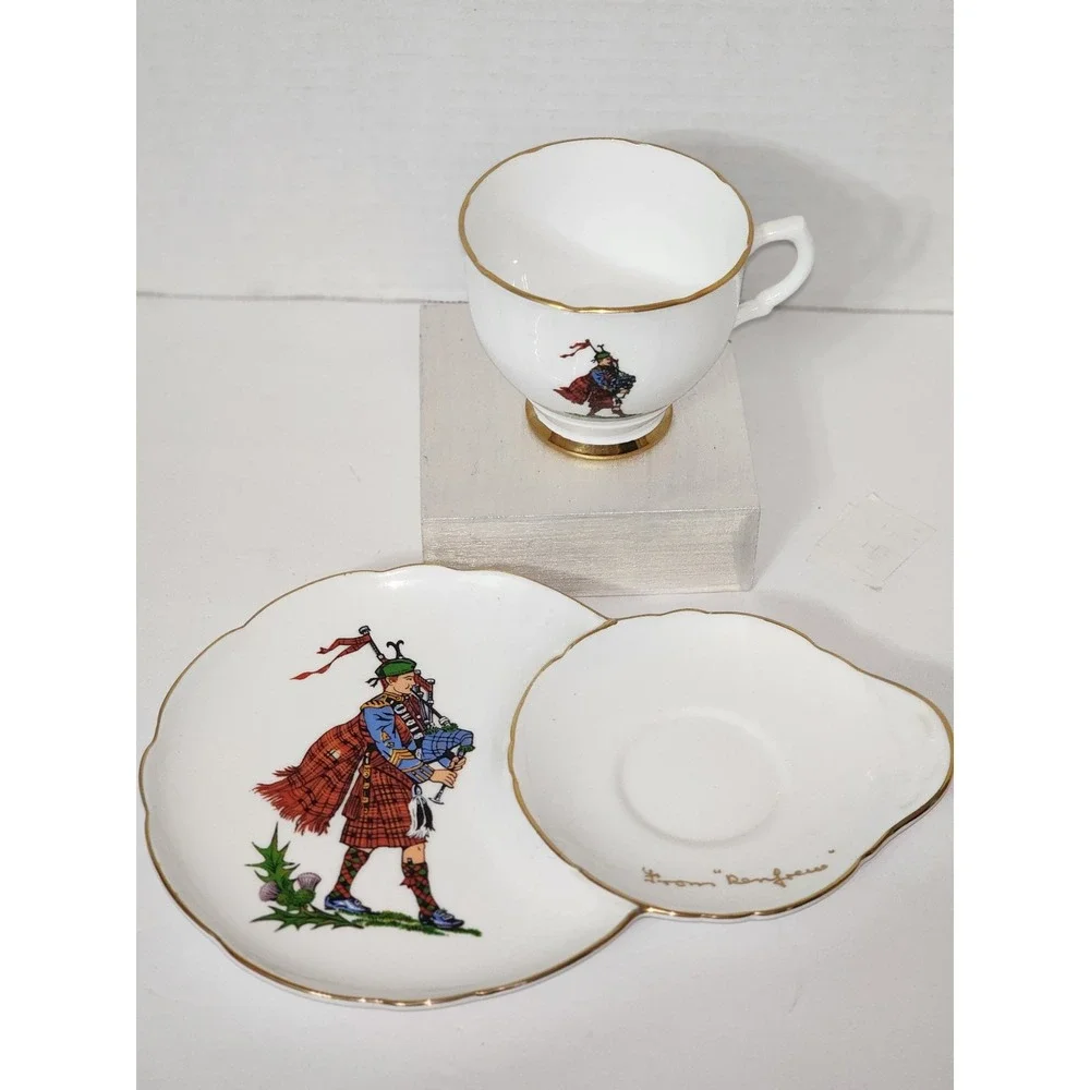 Unmarked Bone China Teacup and Hostess Plate Set‎ Bruce Clan Tartan Collectible